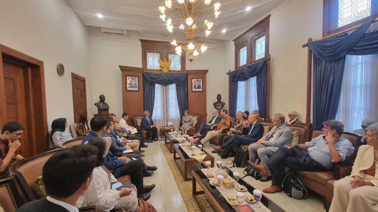 Rektor Menyapa Kunjungan Leiden