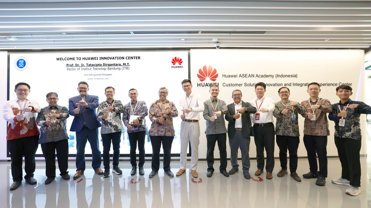 Rektor ITB dan Vice President, Director of Board Huawei Indonesia Bahas Potensi Kerja Sama Kampus dan Industri