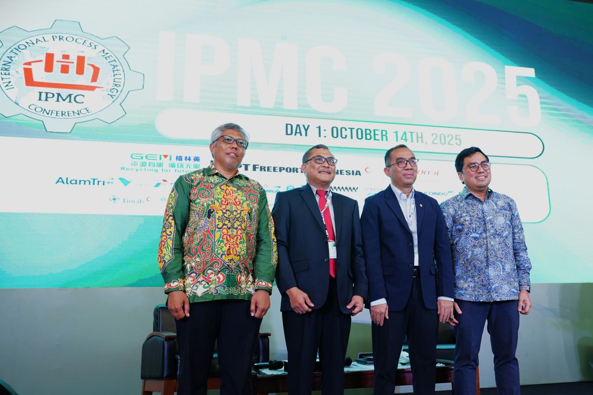 Rektor ITB Buka IPMC 2025, Menuju Industri Metalurgi yang Berkelanjutan