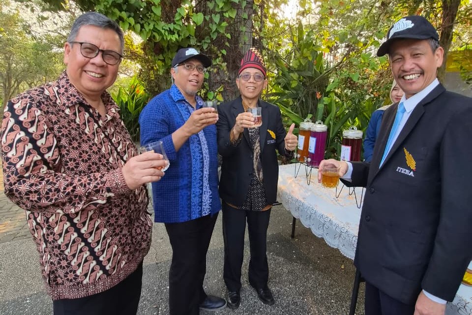 Rektor ITB Kunjungi Prodi Teknik Mesin dan Kebun Raya Itera