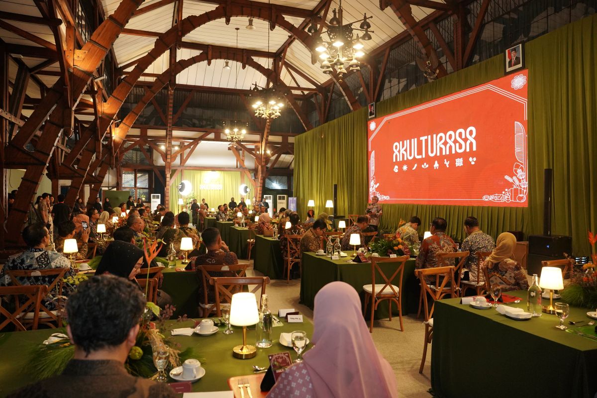 Rektor Hadiri Fine Dining Akulturasa ITB: Kala Sains, Seni, dan Kuliner Hadir dalam Jamuan Nusantara