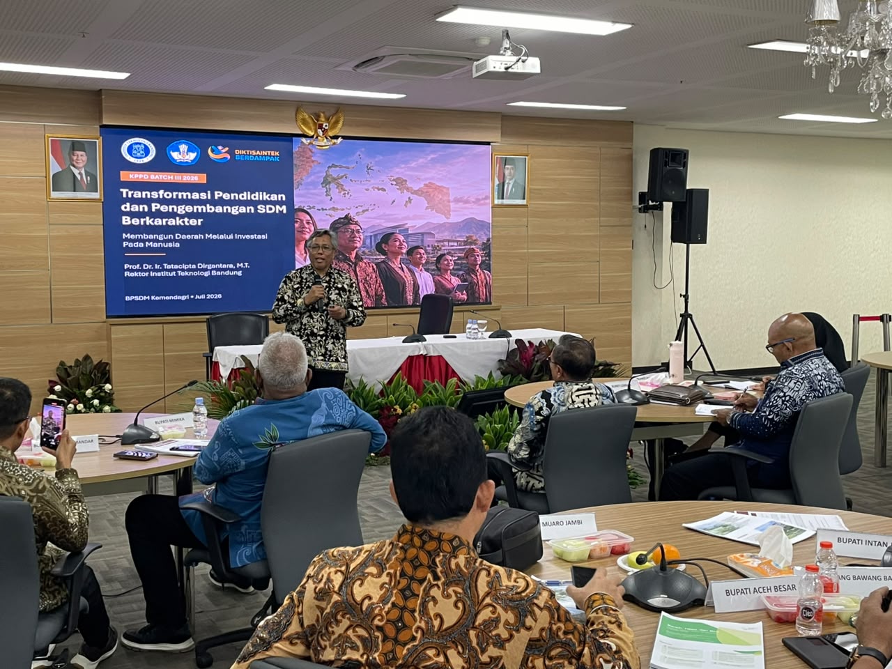 Rektor ITB Dorong Transformasi Pendidikan dan Pengembangan SDM di Kursus Pemantapan Pimpinan Daerah III