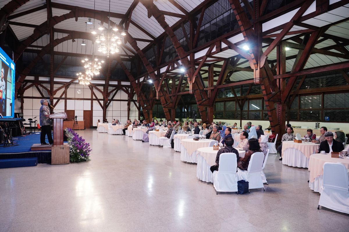 Rektor ITB Buka Pertemuan MDGB-PTNBH 2025, Dorong Kesiapan Talenta Nasional