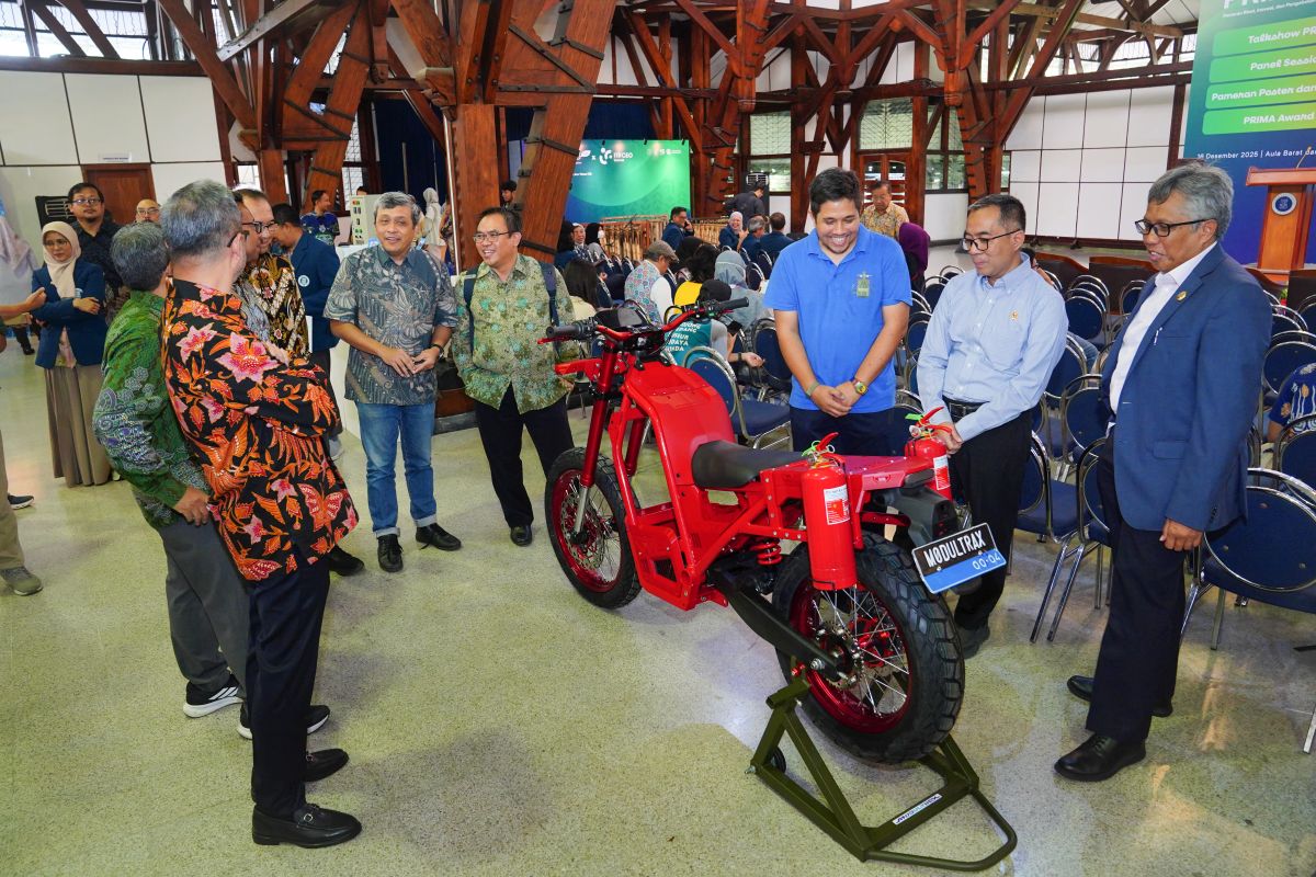 Rektor Buka PRIMA X CEO Summit 2025, Dorong Hilirisasi dan Sinergi Riset Teknologi Mendalam dengan Industri