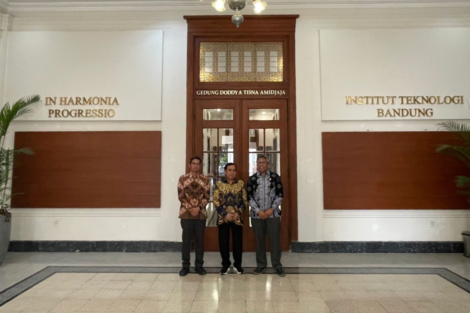 Silaturahmi Rektor ITB dan Rektor Tanri Abeng University