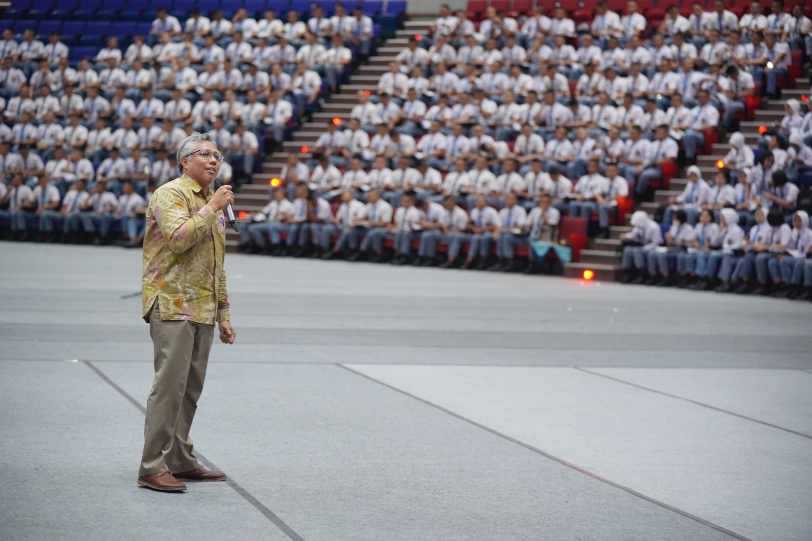 Rektor ITB Beri Kuliah Motivasi ke Ratusan Siswa SMA Taruna Nusantara
