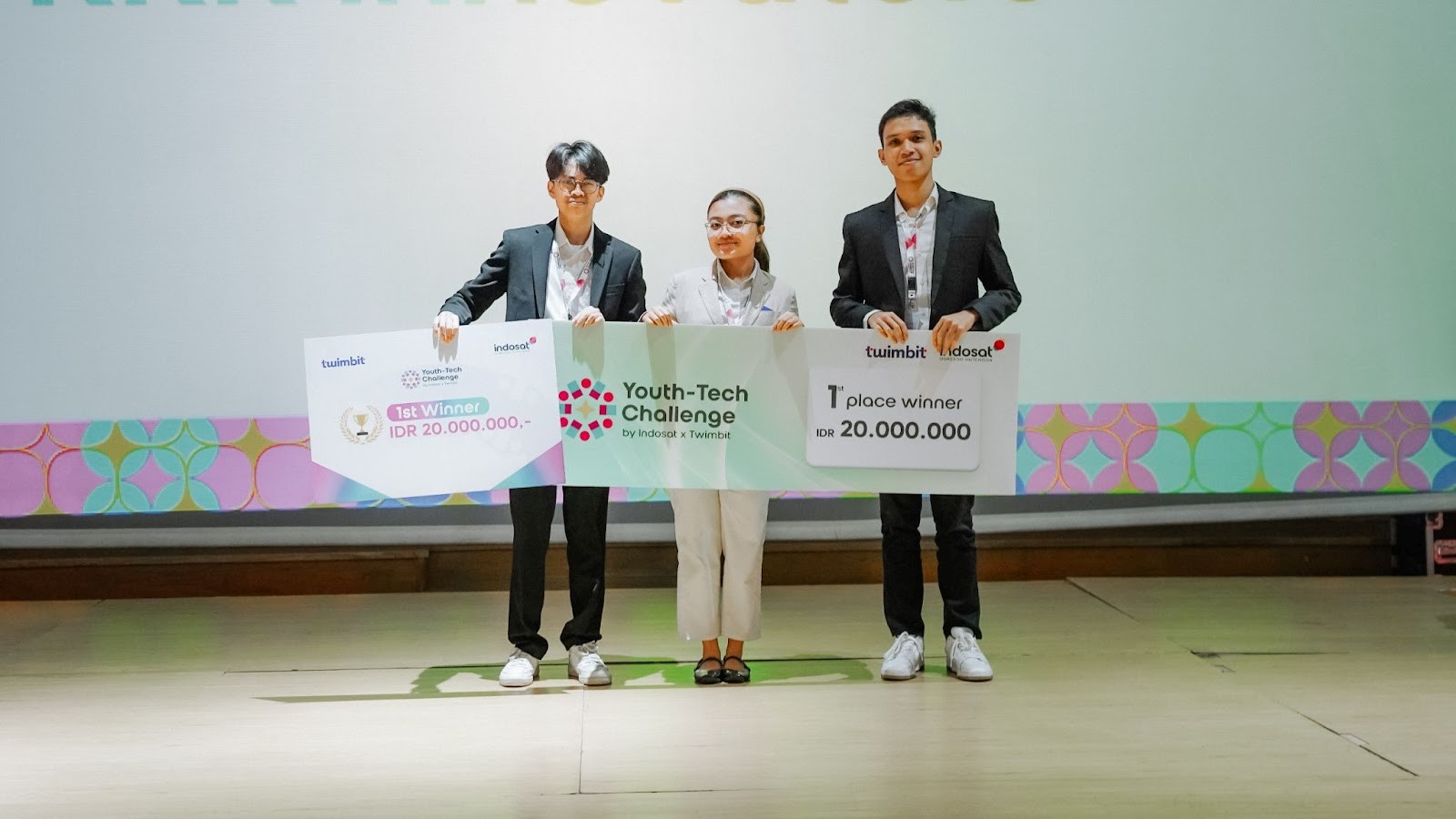 solusi-cerdas-untuk-agrikultur-tim-rrr-innovators-juara-1-youth-tech-challenge-2024