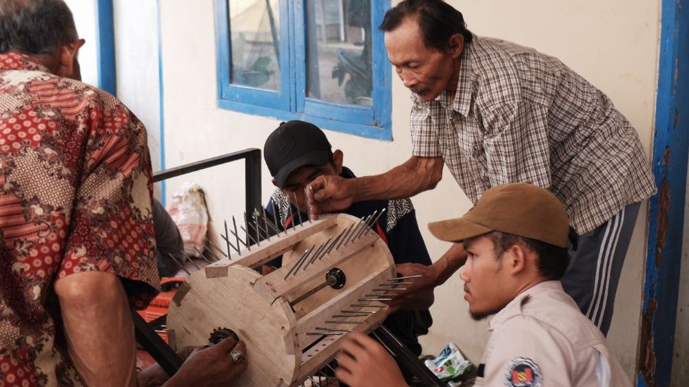 mahasiswa-teknik-mesin-itb-kembangkan-thresher-lipat-pertama-yang-bisa-dipanggul