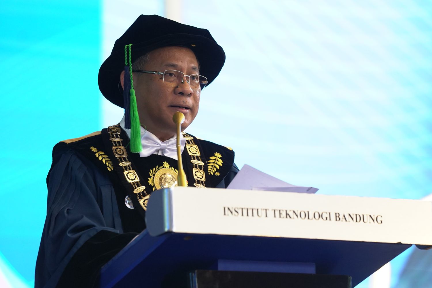 ketua-senat-akademik-itb-tekankan-pentingnya-inovasi-dan-kolaborasi-dalam-hadapi-tantangan-global