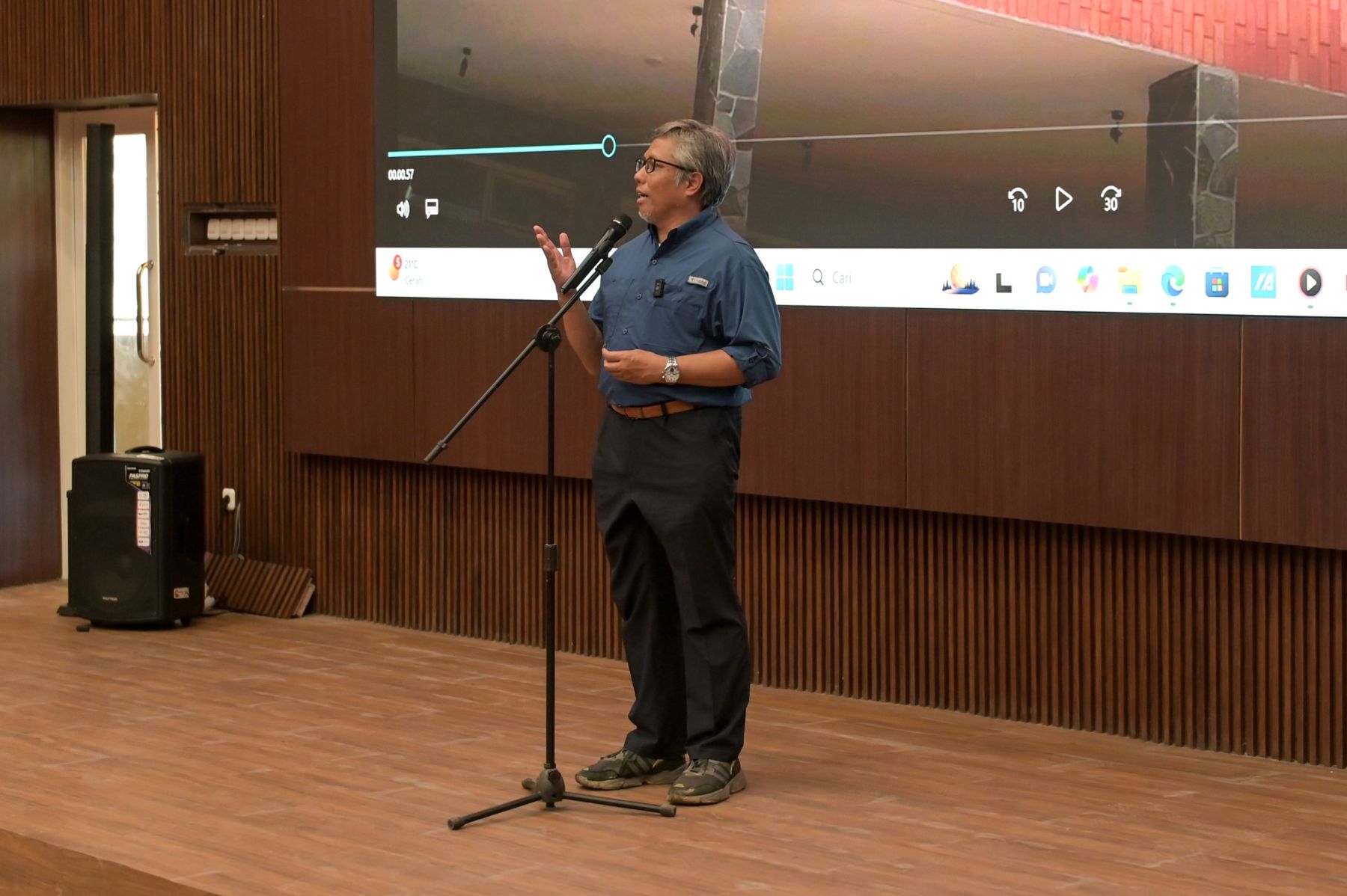 sinergi-itb-dengan-pemkab-kebumen-melestarikan-karangsambung-sebagai-laboratorium-geologi-dunia