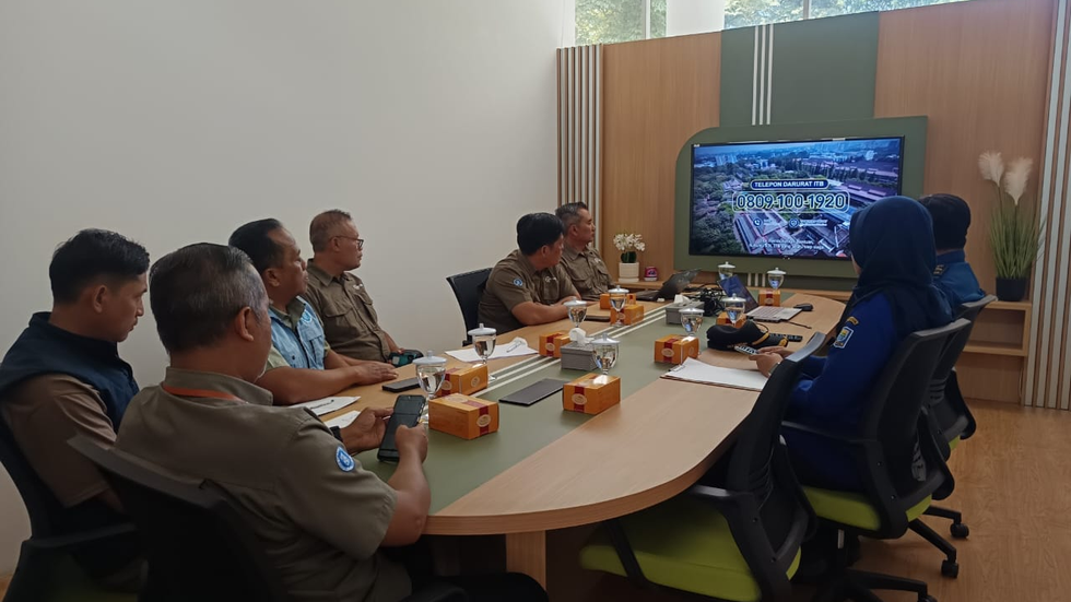 itb-perkuat-sistem-proteksi-kebakaran-melalui-pemeriksaan-bersama-disdamkarmatan-kota-bandung