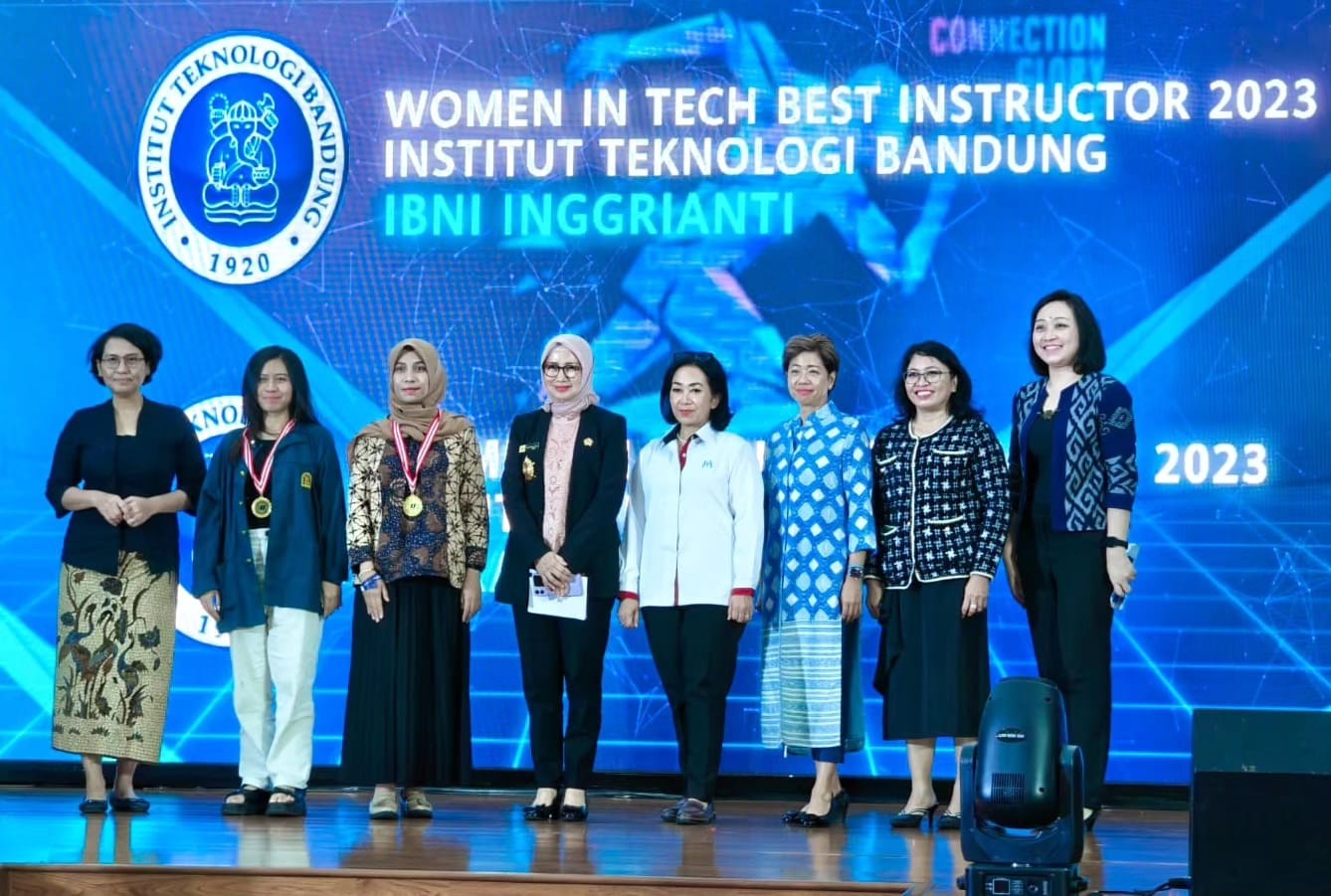 ibni-inggrianti-pengajar-stei-itb-raih-prestasi-internasional-di-huawei-ict-competition-dan-internet-governance