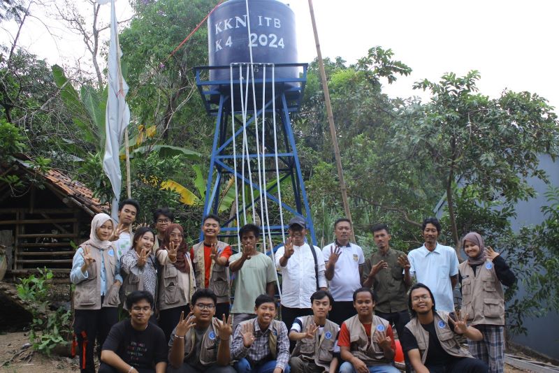 mahasiswa-kkn-itb-atasi-krisis-air-bersih-di-kampung-parungbanteng-purwakarta