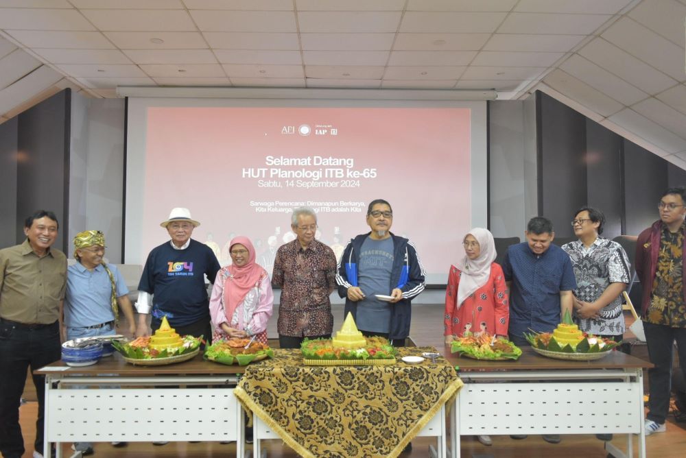 Peringati HUT ke-65, Alumni PWK ITB Gelar Launching Buku dan Talkshow Masa Depan Perencanaan Indonesia