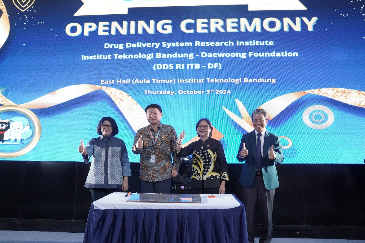 peresmian-drug-delivery-system-research-institute-itb-daewoong-dorong-inovasi-dalam-bidang-farmasi