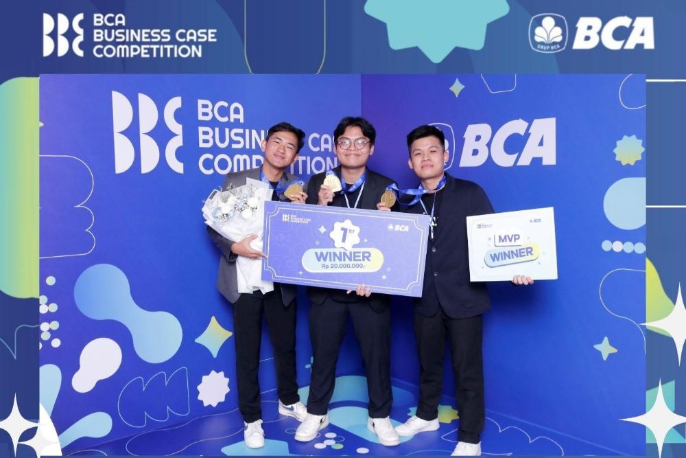 mengatasi-tantangan-bank-digital-tim-seirin-juara-1-bca-business-case-competition-2024