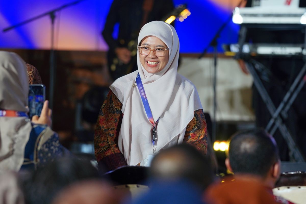 dari-riset-hingga-pengabdian-dosen-oseanografi-itb-raih-penghargaan-pada-anugerah-diktisaintek-2025