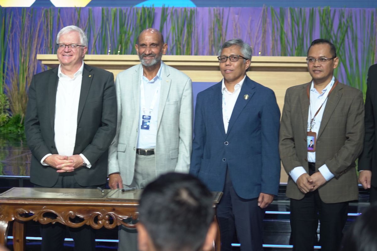 ksti-2025-nobel-laureate-brian-schmidt-inspires-indonesia-to-build-a-science-driven-economy