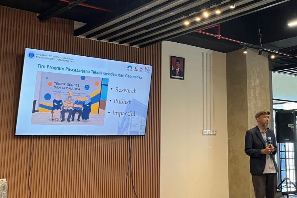 program-pascasarjana-teknik-geodesi-dan-geomatika-itb-bekali-mahasiswa-dengan-regulasi-orientasi-akademik-dan-etika-komunikasi