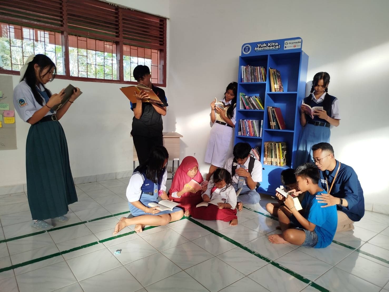 sinergi-itb-brin-dan-gramedia-bangun-ekosistem-literasi-di-sekolah-rakyat-tana-toraja