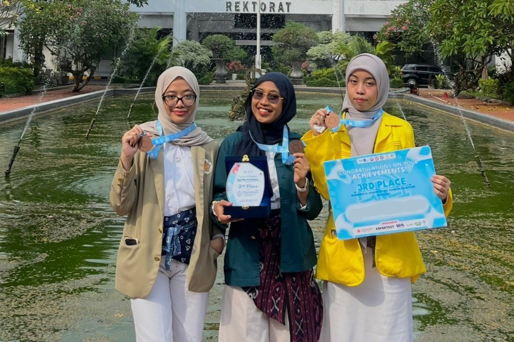 kolaborasi-mahasiswa-itb-ui-dan-ugm-ciptakan-inovasi-medis-cerdas-raih-juara-3-ajang-internasional