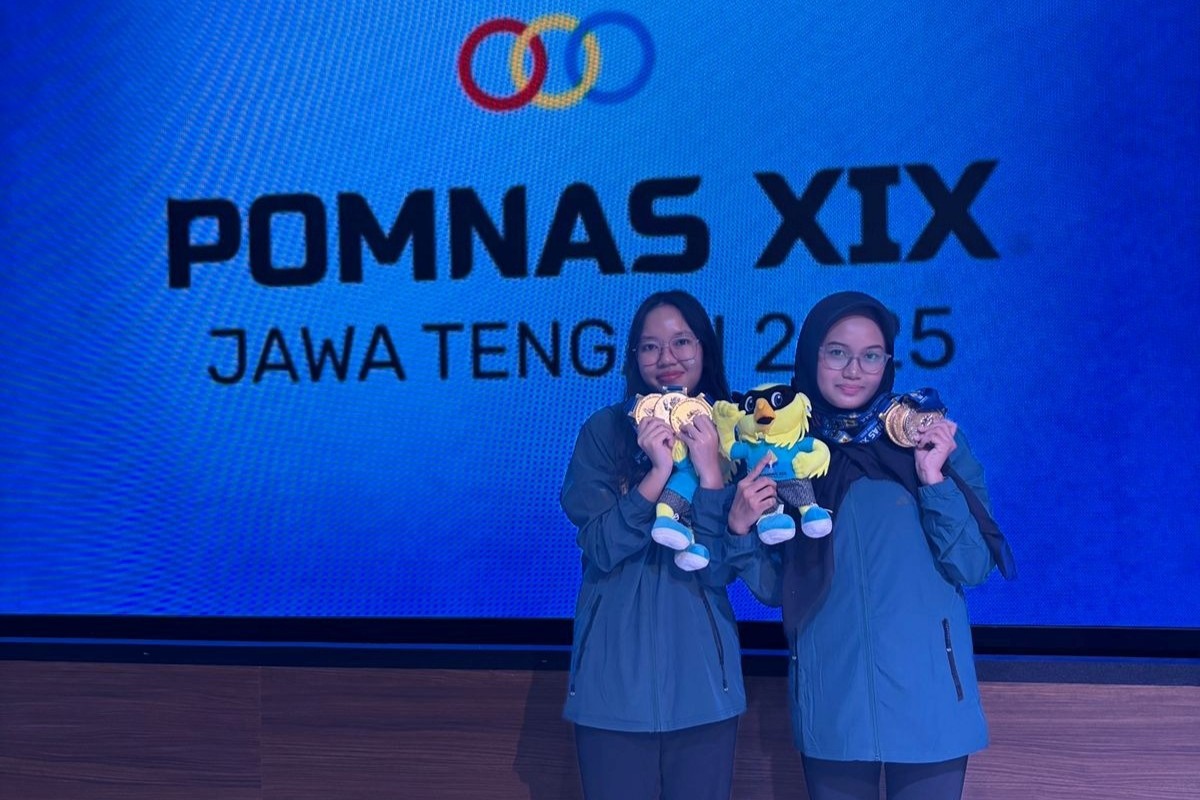 2-mahasiswi-itb-raih-emas-di-pomnas-xix-2025-cabang-catur-beregu-putri