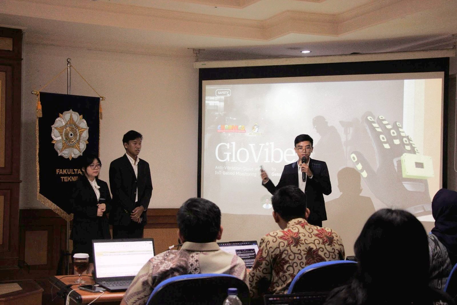 glovibe-sarung-tangan-anti-getaran-karya-mahasiswa-itb-raih-prestasi-internasional