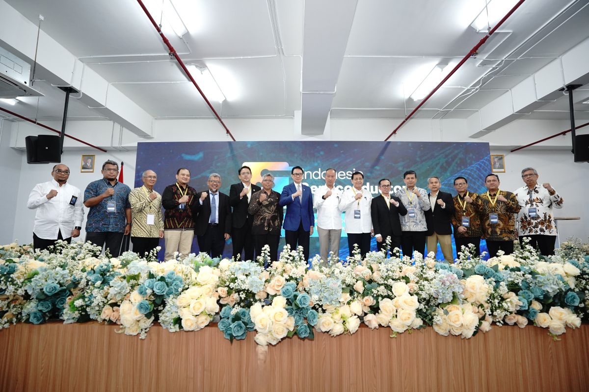 indonesia-semiconductor-summit-2026-itb-dorong-kemandirian-industri-semikonduktor-nasional