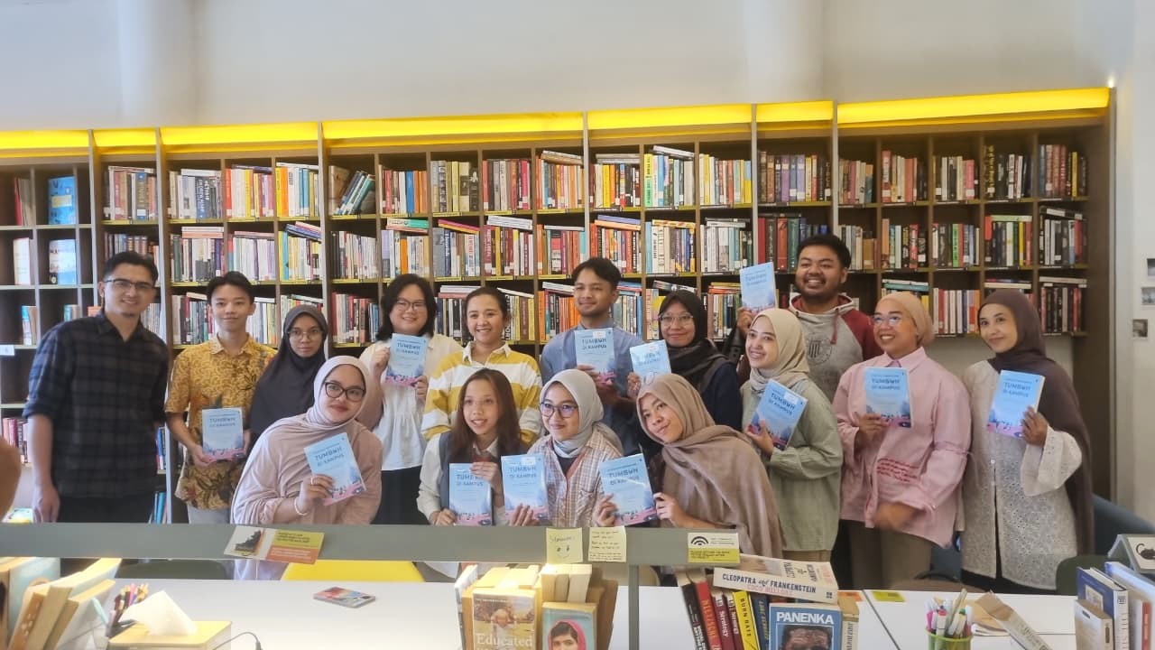 buku-panduan-tumbuh-di-kampus-cara-dosen-itb-prasanti-widyasih-sarli-dampingi-mahasiswa-hadapi-kuliah-dan-berbagai-dinamikanya