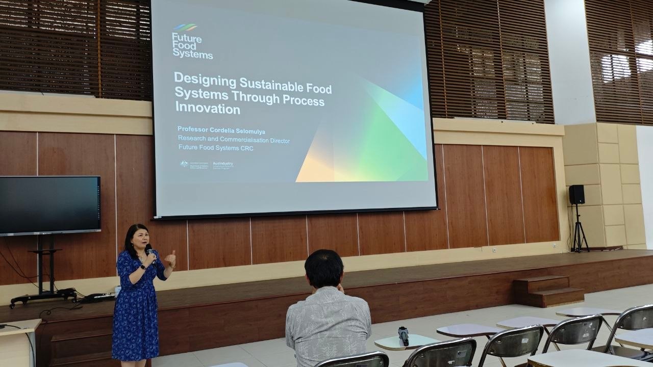 kuliah-tamu-prof-cordelia-selomulya-di-itb-jatinangor-inovasi-proses-untuk-sistem-pangan-berkelanjutan