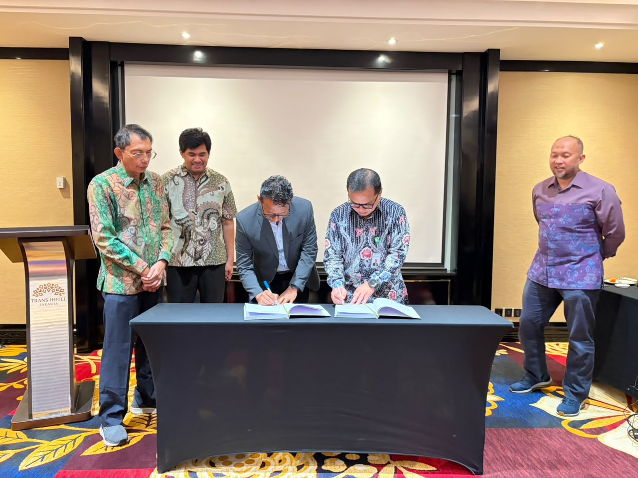 akselerasi-transformasi-kelembagaan-bp-tapera-terima-dokumen-rencana-strategis-ti-rsti-20252029-dari-itb