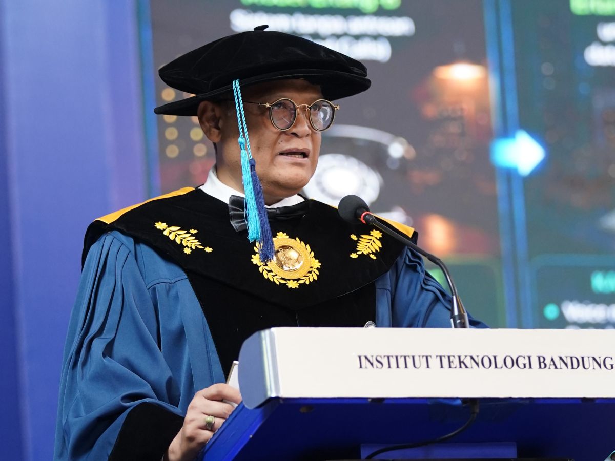 orasi-ilmiah-prof-tutun-juhana-bahas-orkestrasi-senyap-di-balik-peradaban-digital