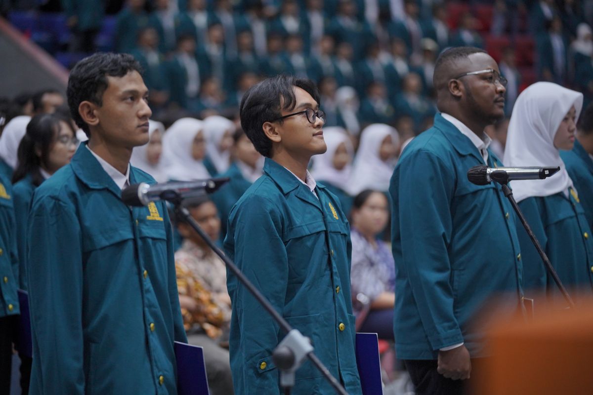 q-mahasiswa-baru-itb-bernama-satu-huruf-yang-membawa-mimpi-besar-untuk-madiun