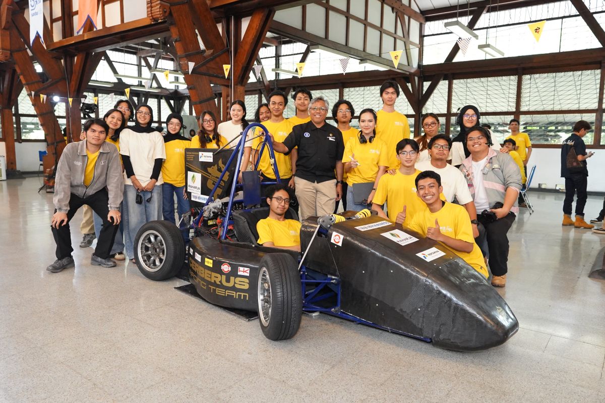 crt-02-cerberus-racing-team-itb-pengembangan-mobil-formula-student-berbasis-efisiensi-adaptasi-regulasi-dan-inovasi-mahasiswa