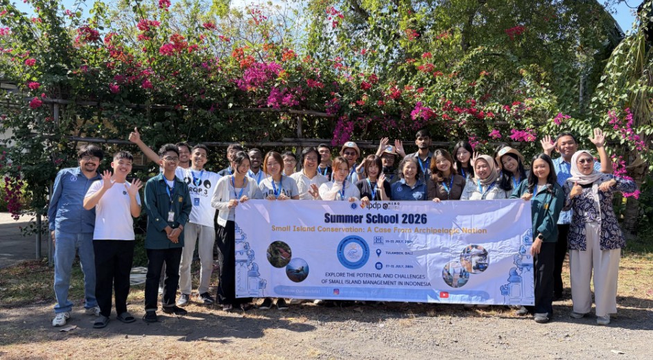 fitb-itb-summer-course-2026-hadirkan-peserta-dari-tujuh-negara-untuk-mempelajari-konservasi-pulau-kecil-di-indonesia