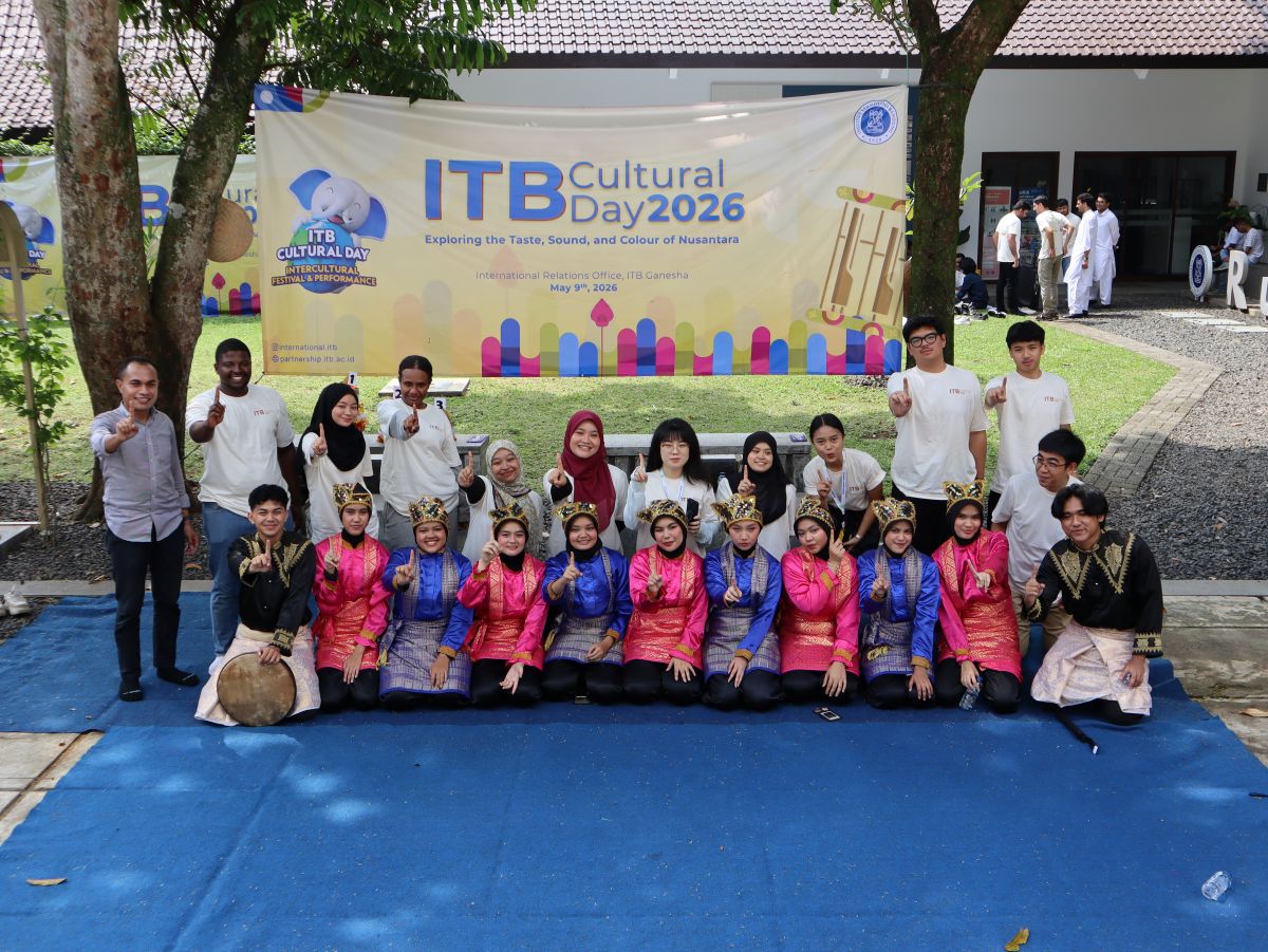 itb-cultural-day-2026-kenalkan-ragam-budaya-nusantara-kepada-mahasiswa-internasional