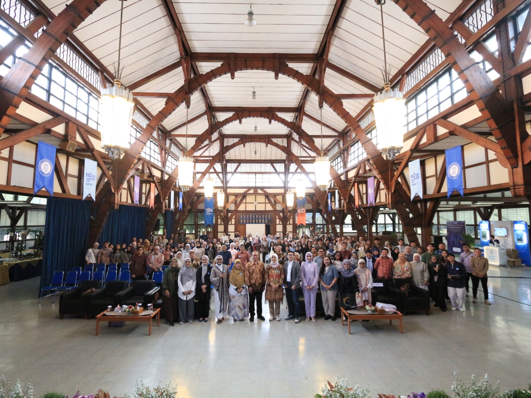 79-tahun-pendidikan-farmasi-itb-perkuat-inovasi-dan-kemandirian-industri-farmasi-nasional