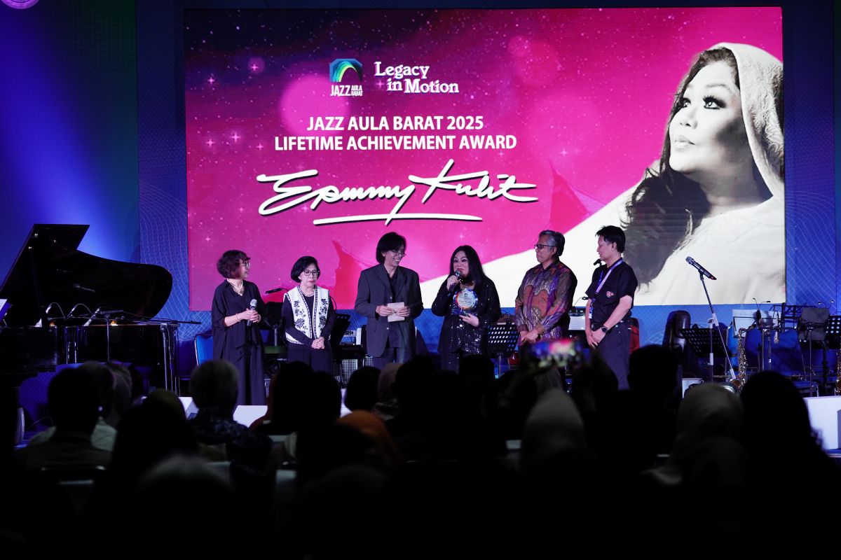 legacy-in-motion-itb-jazz-aula-barat-9-perkuat-regenerasi-musisi-muda-dan-warisan-jazz-di-itb