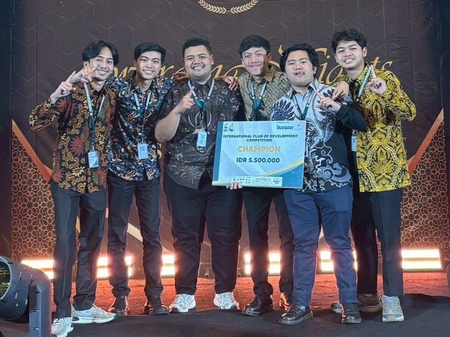 tim-patron-teknik-perminyakan-itb-raih-juara-1-international-plan-of-development-competition-ogip-2026