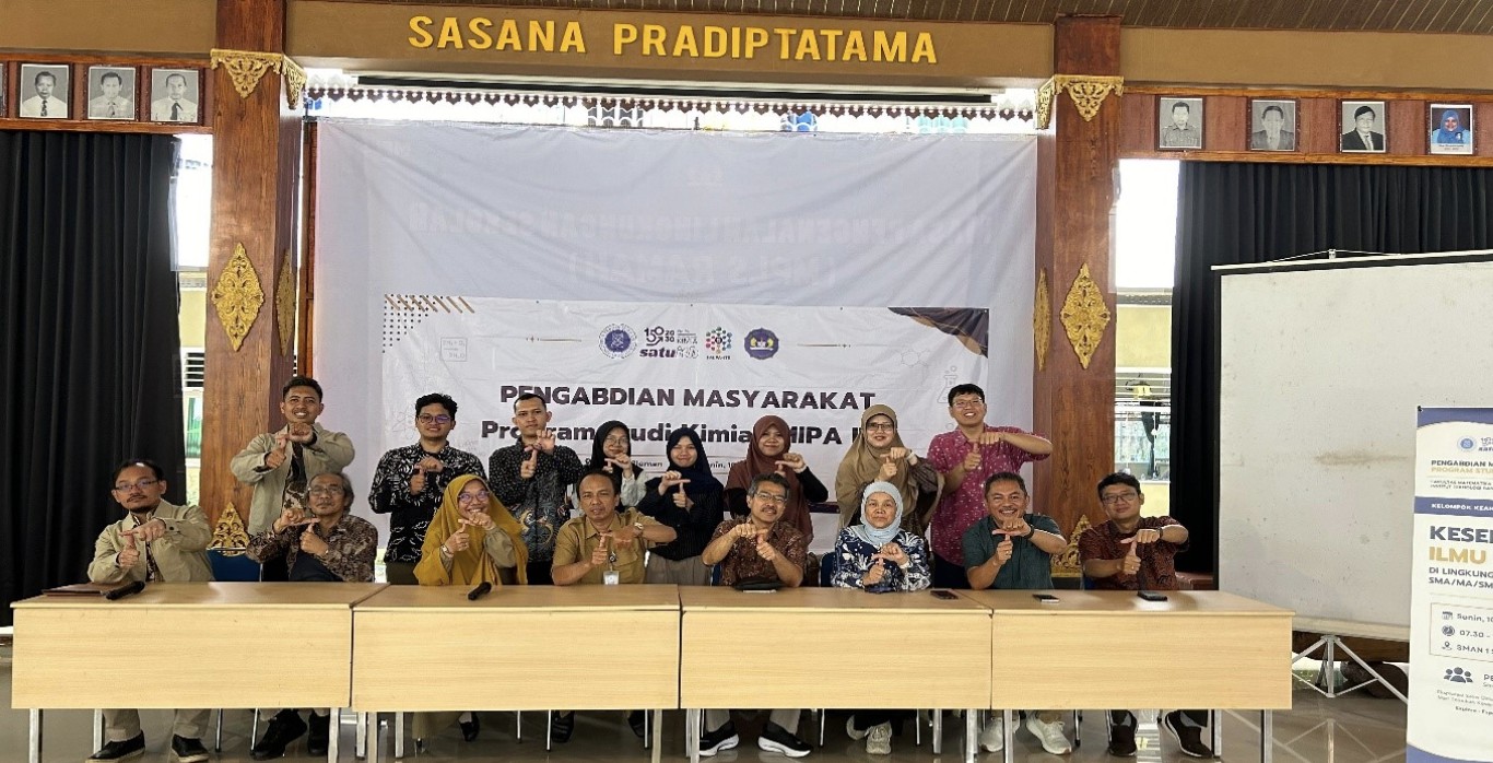 program-studi-kimia-itb-hadirkan-pembelajaran-kimia-interaktif-bagi-siswa-di-sleman
