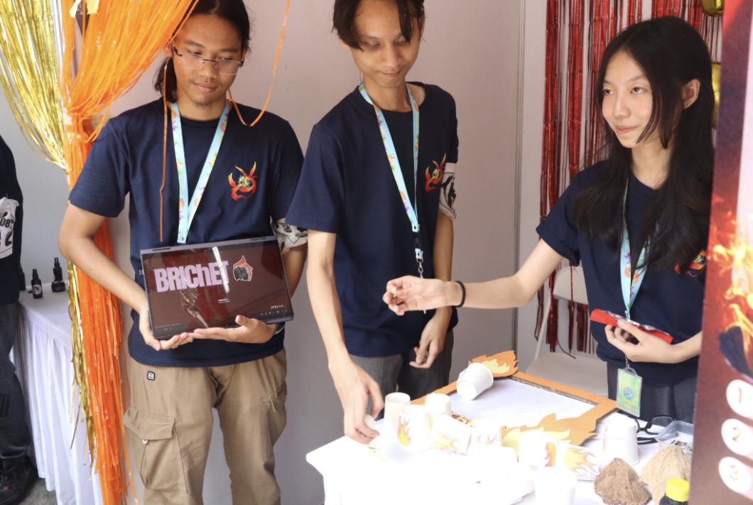 itb-chemical-engineering-students-showcase-10-community-driven-innovations-at-apex-60
