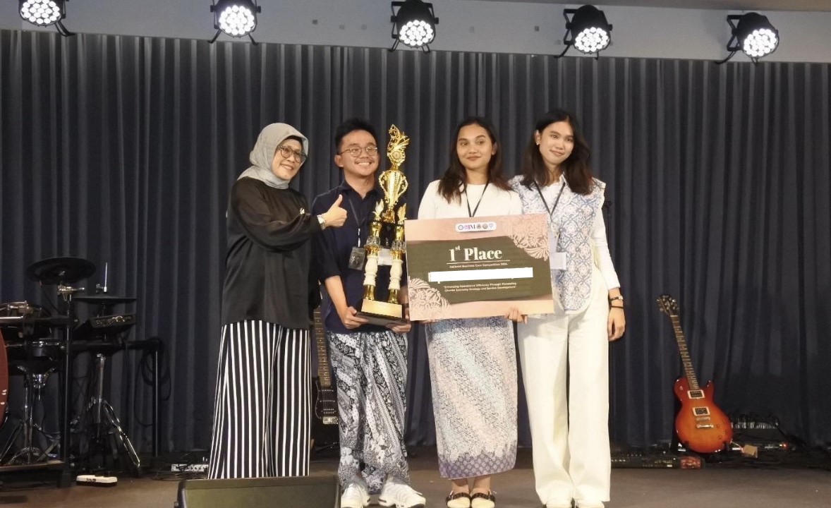 sukses-kembangkan-solusi-ekonomi-sirkular-tim-capsule-station-itb-raih-juara-1-national-business-case-competition-2024