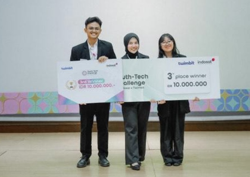 hadirkan-inovasi-pemberdayaan-umkm-wanita-tim-ruther-juara-3-youth-tech-challenge