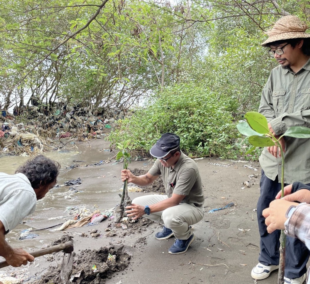 program-poseidon-itb-wujudkan-sinergi-mahasiswa-dan-warga-dalam-pelestarian-pesisir-cirebon