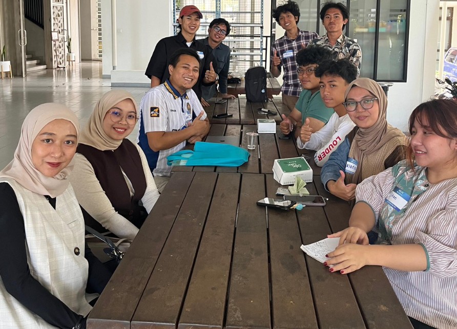 lahir-dari-kebutuhan-mahasiswa-tim-ngengngengbrem-buka-usaha-sewa-motor-ramah-di-kantong