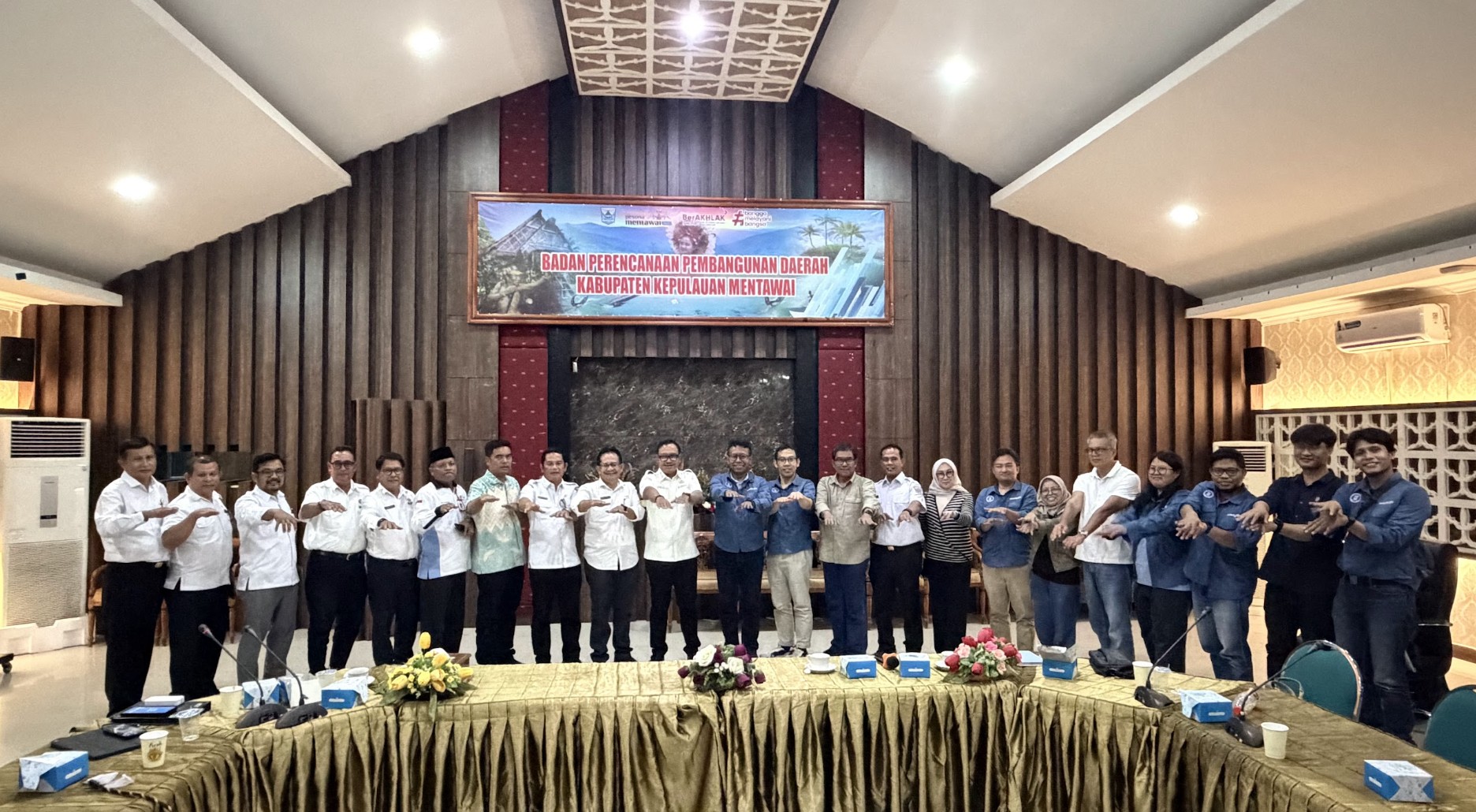 bupati-kepulauan-mentawai-apresiasi-kontribusi-pengabdian-masyarakat-dosen-itb-sejak-2021