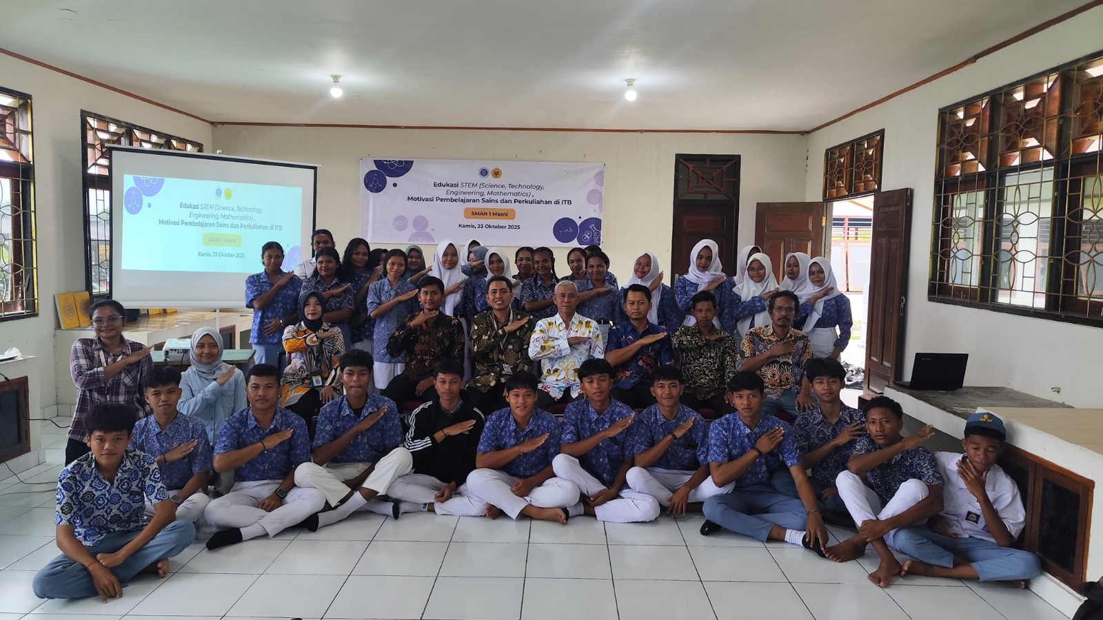 itb-laksanakan-pengabdian-masyarakat-berbasis-stem-di-kawasan-transmigrasi-papua-barat