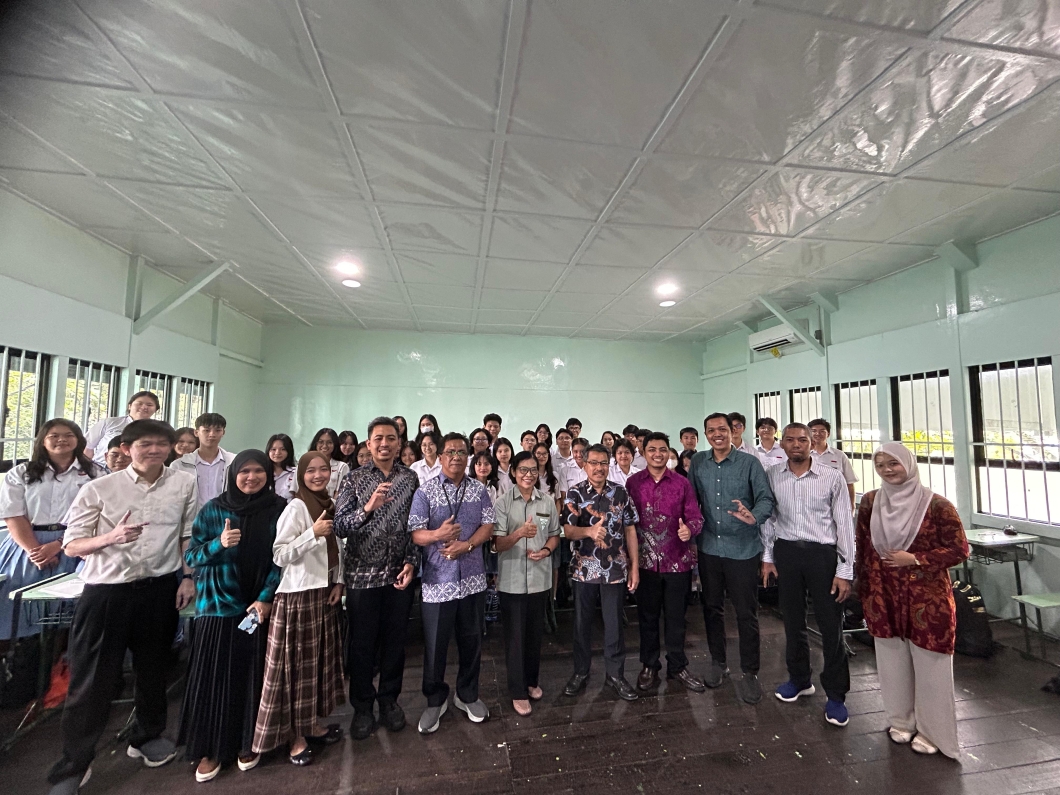 itb-dorong-minat-sains-melalui-edukasi-stem-bagi-siswa-sma-di-kalimantan-barat