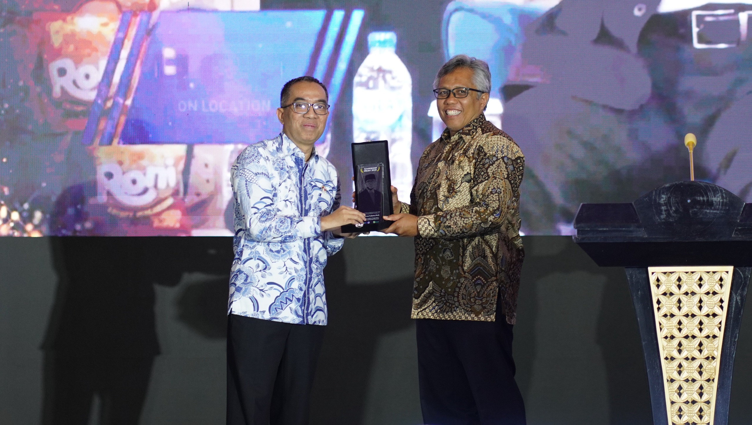 mendiktisaintek-tekankan-peran-pemimpin-masa-depan-dalam-leadership-night-2025-sbm-itb