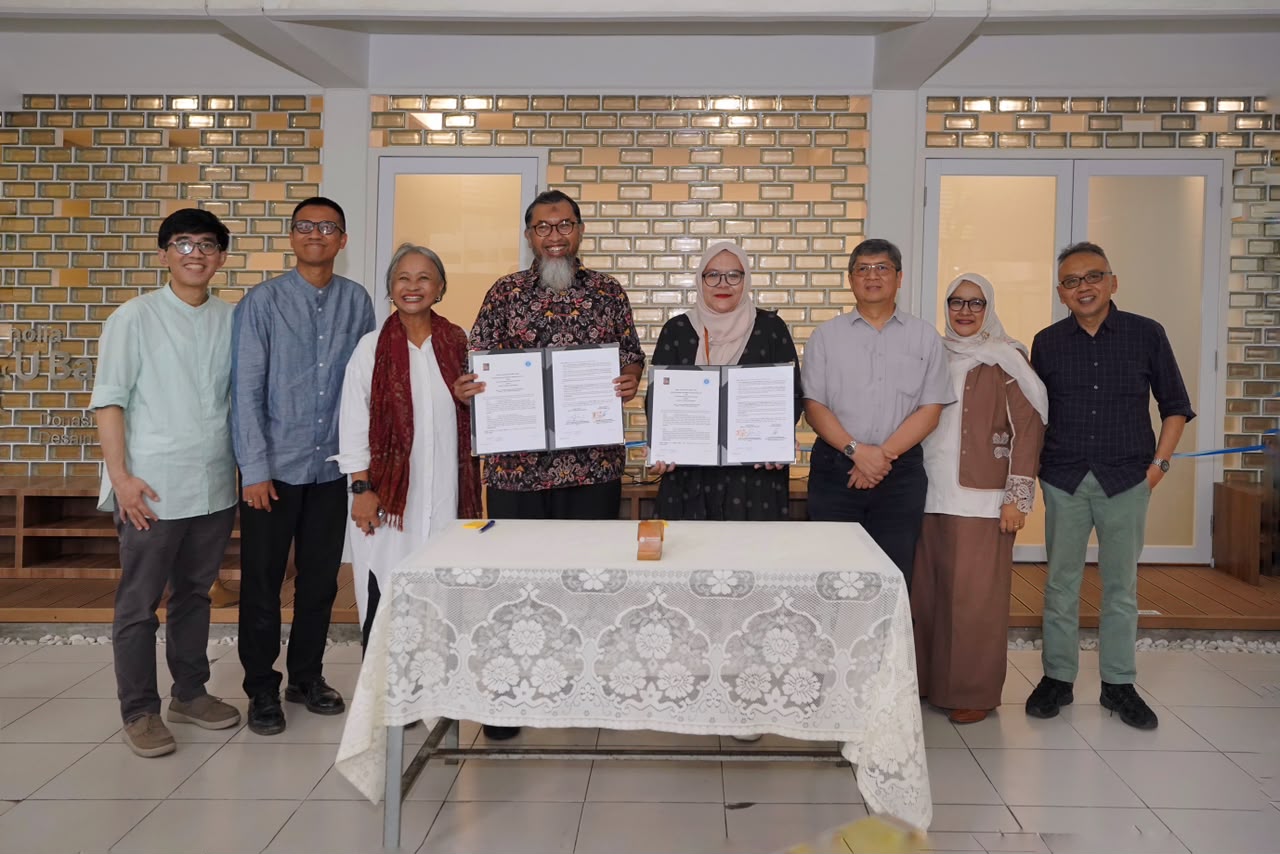 alumni-muslim-mesin-itb-1990-serahkan-renovasi-musala-gku-barat-hadirkan-fasilitas-ruang-ibadah-yang-lebih-nyaman